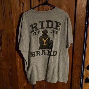 xL Yellowstone shirt